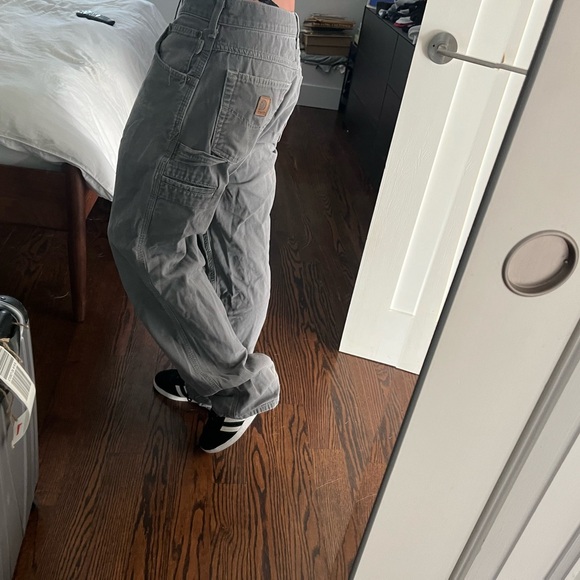 Carhartt street wear loose fit cargo pants - Picture 2 of 8